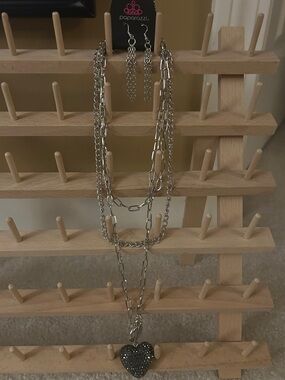 paparazzi Silver Layered Chain Necklace with Sparkling Heart Pendant
